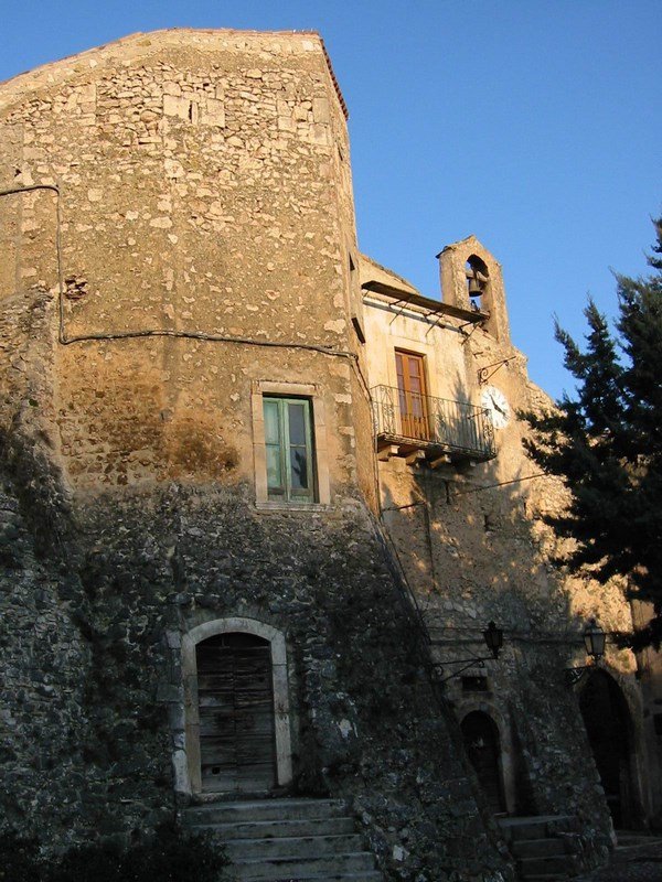 borgo 1