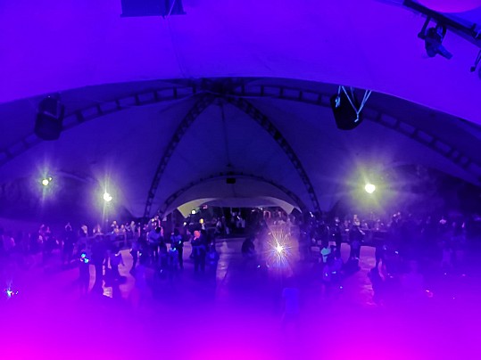 serata fluo ferragosto