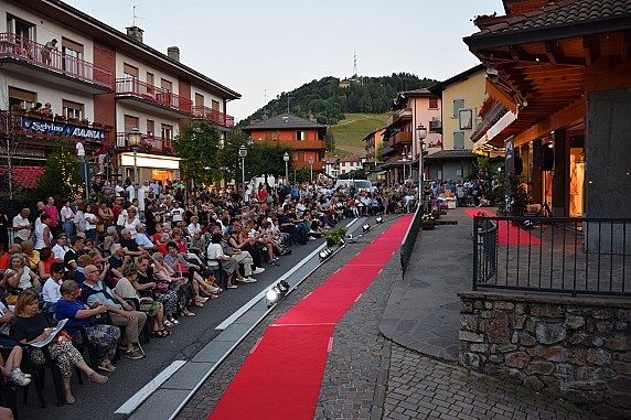 selvino in passerella 05-07-19 (37)